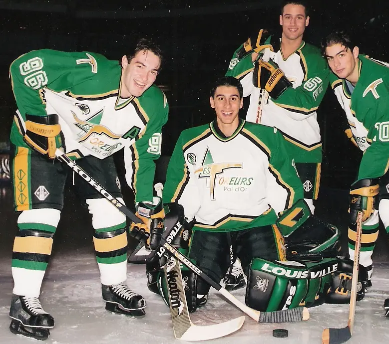 Jean-Pierre Dumont (Val-d'Or | #96) - With 31 goals in the 1998 playoffs, he eclipsed Mario Lemieux's mark (29 | 1984). Meanwhile, Roberto Luongo made a lot of saves to lead the Foreurs to their first-ever playoff championship.